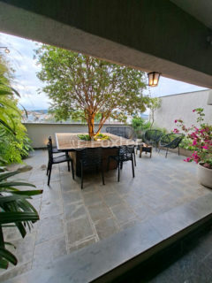 Image 28 - 1017656