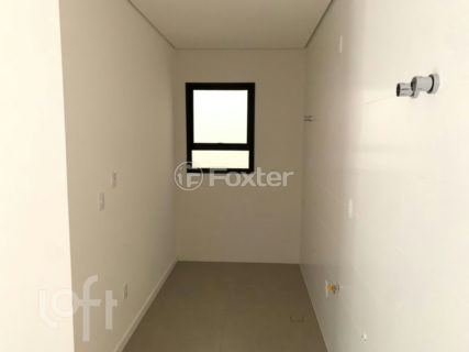 Image 1 - 1017718