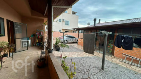 Image 30 - 1017731