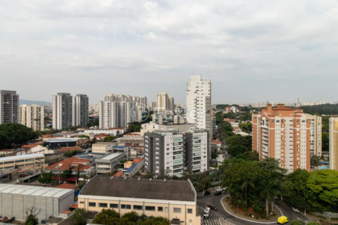 Image 19 - 1017745