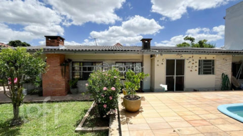 Image 34 - 1017749