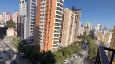 Image 10 - 1017752