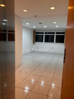 Image 6 - 1017759