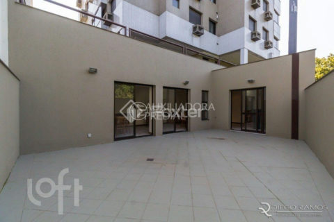 Image 33 - 1017765