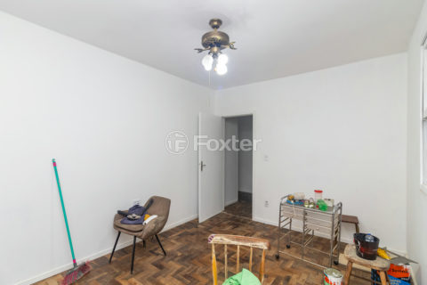 Image 8 - 1017778