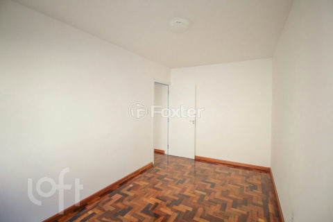 Image 19 - 1017815
