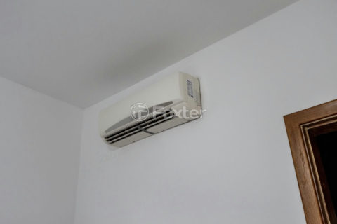 Image 33 - 1017832
