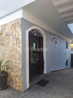 Image 27 - 1017853
