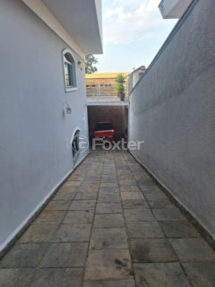 Image 15 - 1017853
