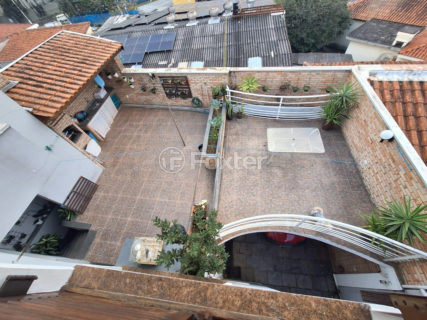 Image 33 - 1017853