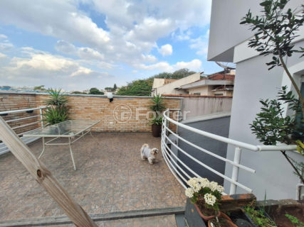 Image 37 - 1017853