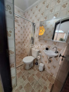 Image 35 - 1017853