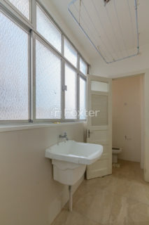 Image 31 - 1017884