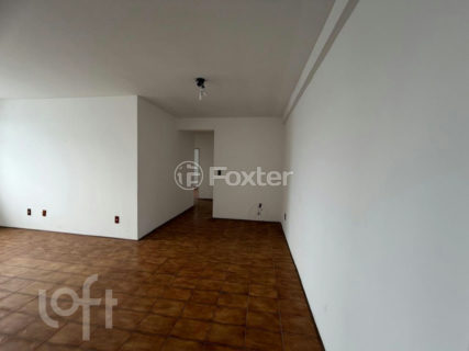 Image 1 - 1017885