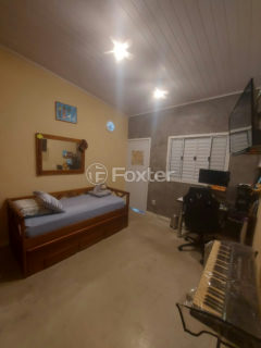 Image 4 - 1017905