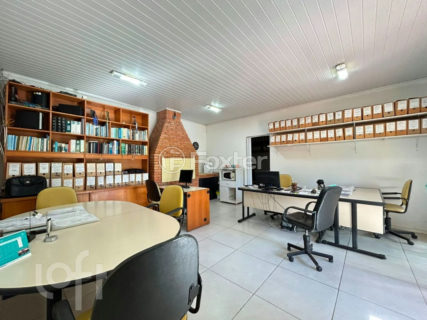 Image 31 - 1017907