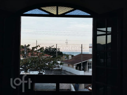 Image 30 - 1017965