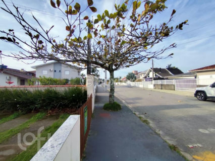 Image 45 - 1017965