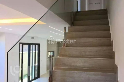 Image 38 - 1017997