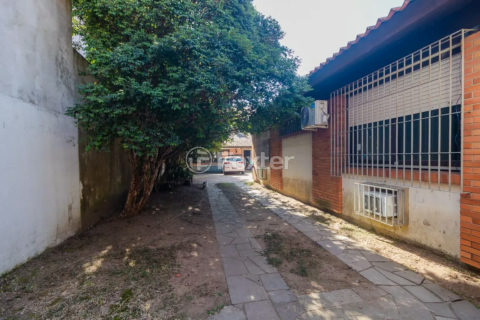 Image 59 - 1018009