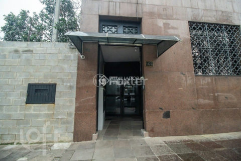 Image 11 - 1018011