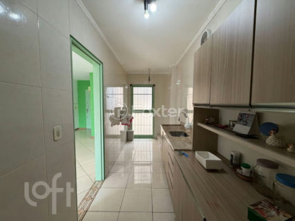 Image 4 - 1018104