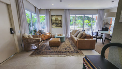Image 0 - 1018112