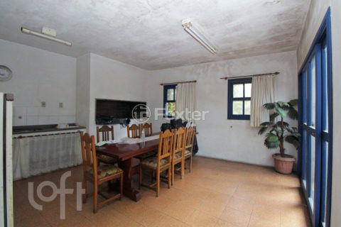 Image 23 - 1018117