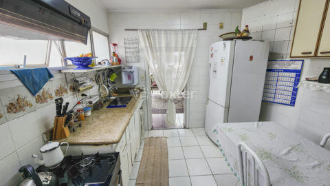 Image 21 - 1018153