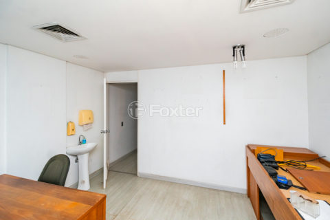Image 11 - 1018154