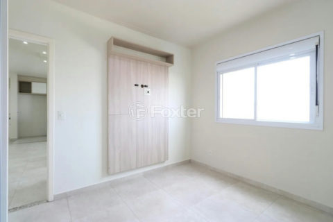 Image 10 - 1018257