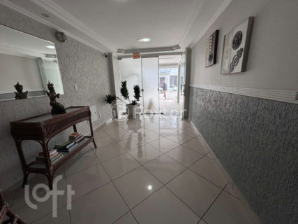 Image 7 - 1018258