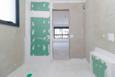 Image 15 - 1018282