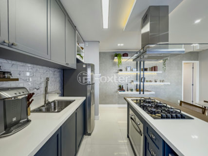 Image 28 - 1018331
