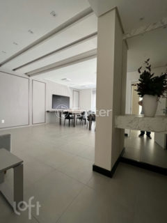 Image 40 - 1018341
