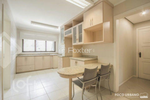 Image 3 - 1018357