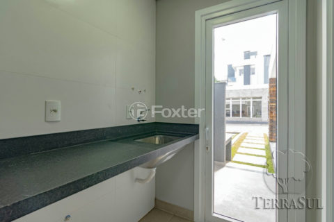 Image 13 - 1018487