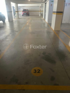Image 10 - 1018497