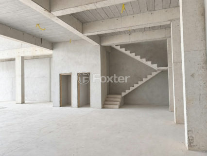 Image 6 - 1018631