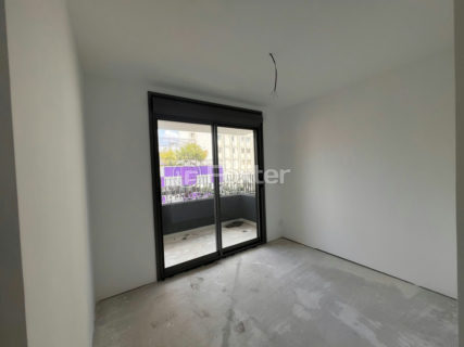 Image 2 - 1018641