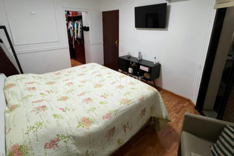Image 22 - 1018730