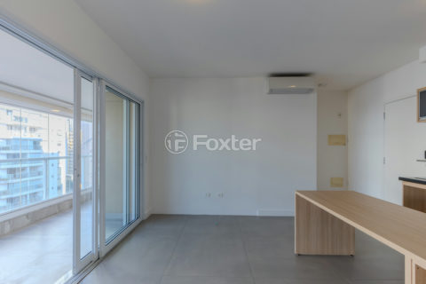 Image 4 - 1018746