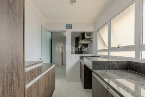 Image 23 - 1018755