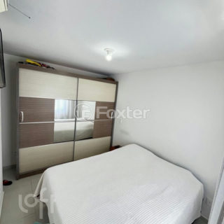 Image 17 - 1018756