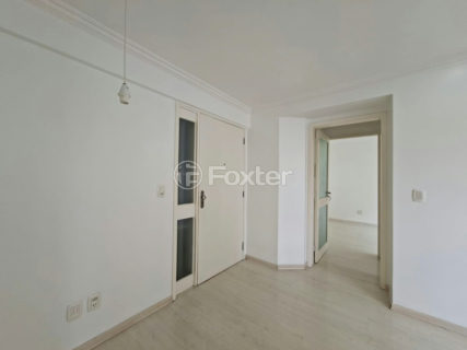 Image 3 - 1018776