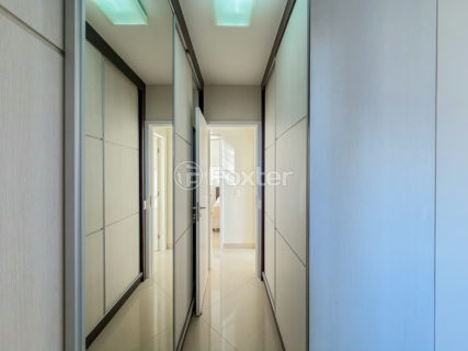 Image 13 - 1018784