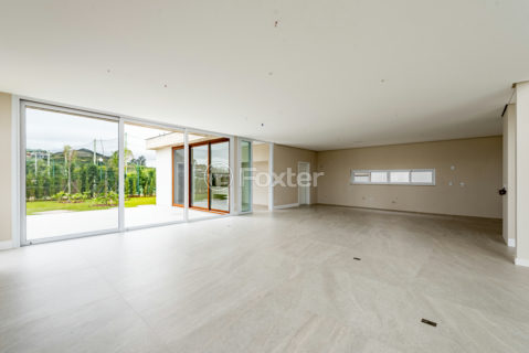 Image 4 - 1018834