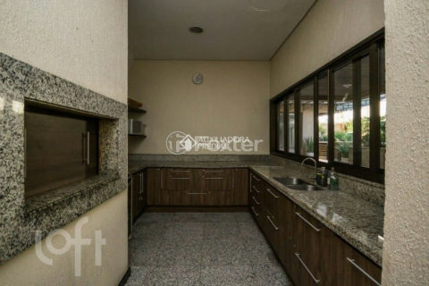 Image 24 - 1018841