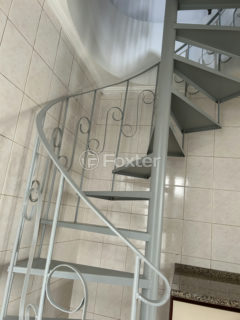 Image 15 - 1018847