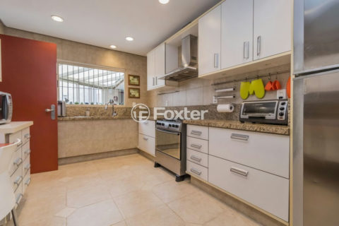 Image 34 - 1018859